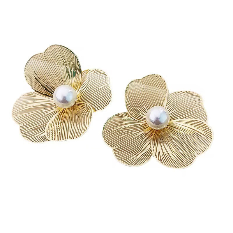 Golden Floral Pearl Earrings