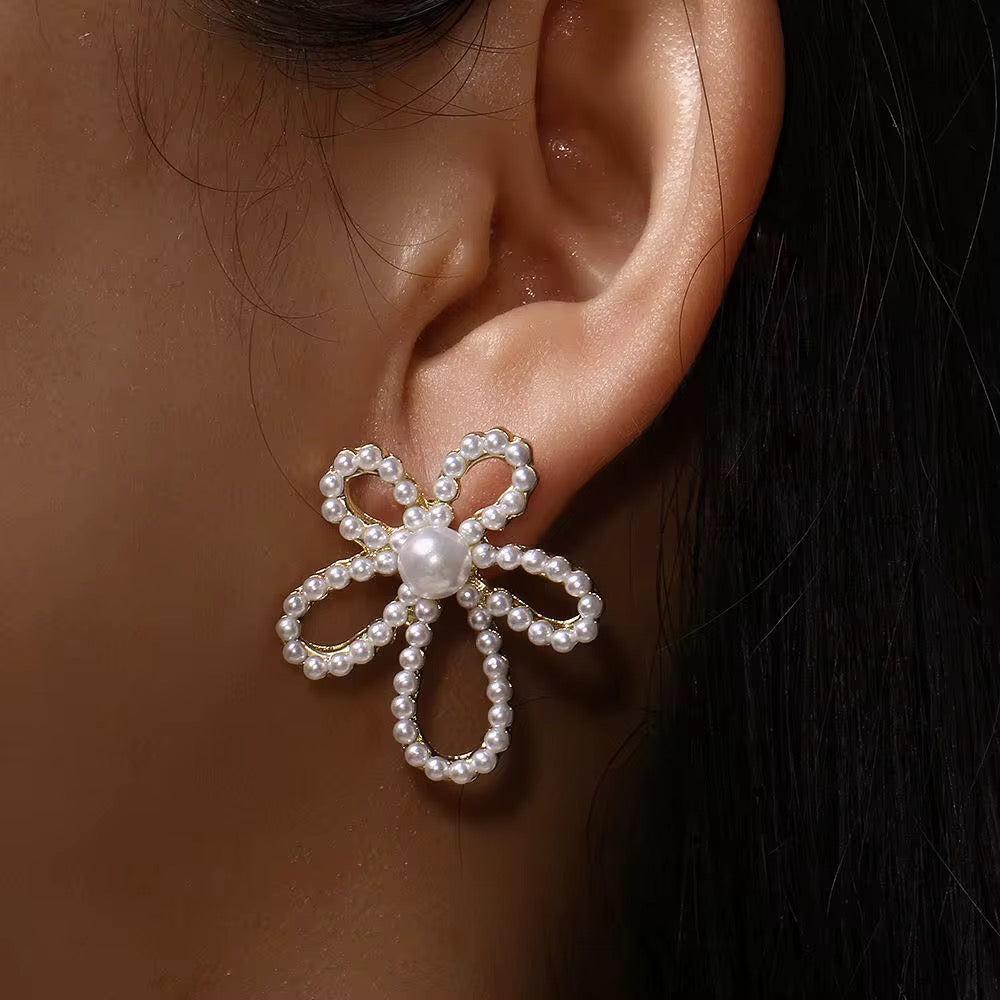 Pearl Floral Earrings