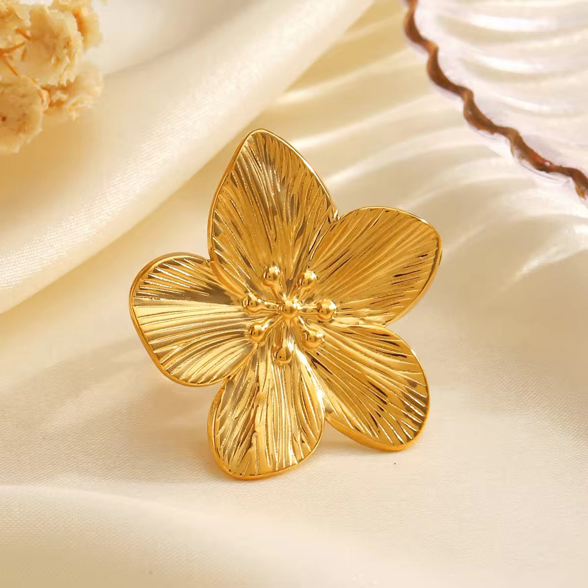 Floral Bloom Anti Tarnish Gold Ring