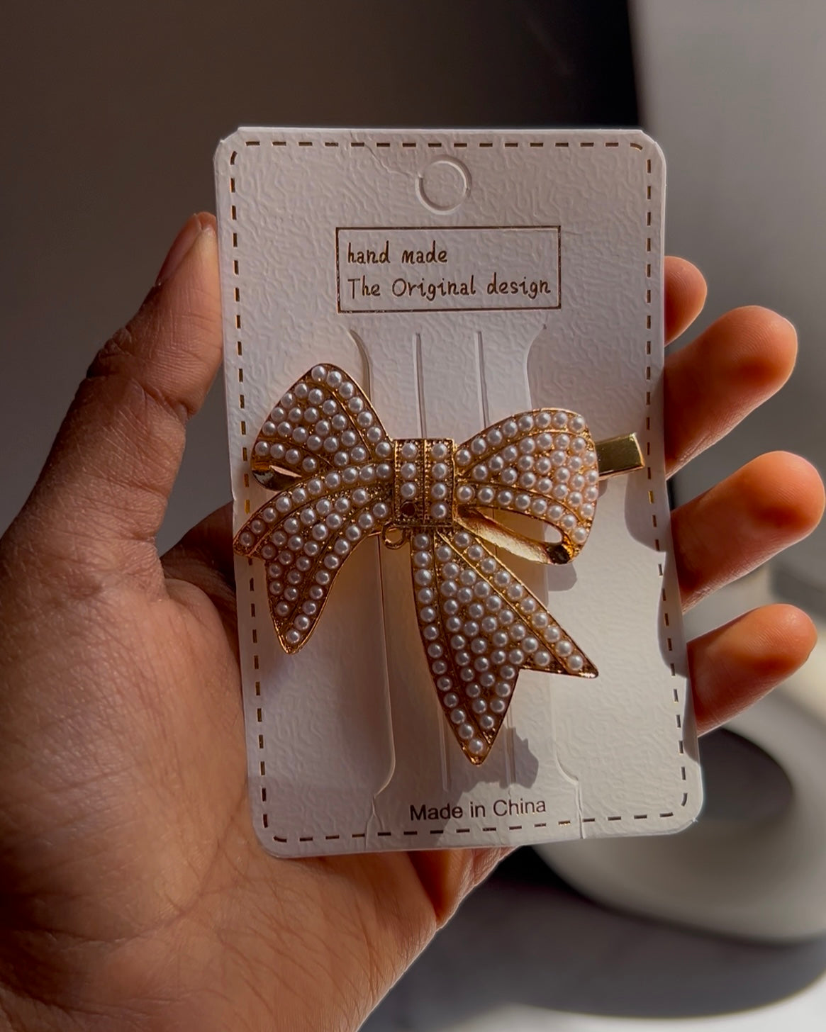 Pearly Bow Hair Clip