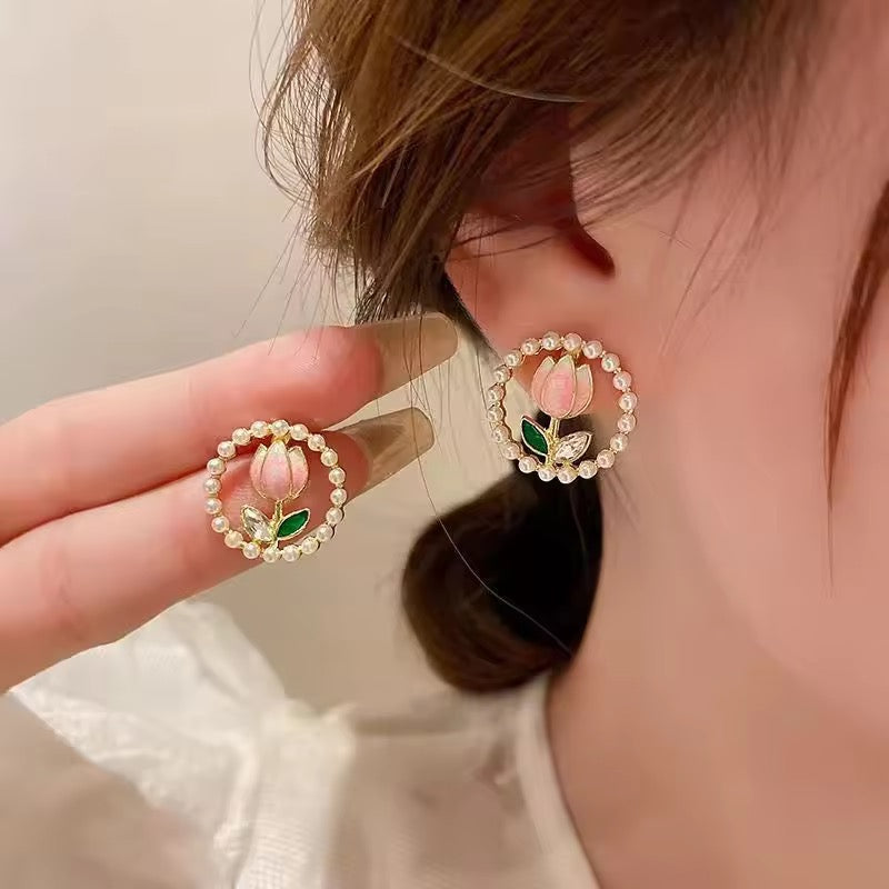 Pearl Tulip Earrings