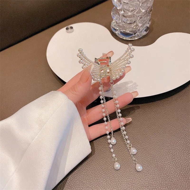 Korean Butterfly Tassel Clutcher