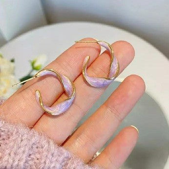 Minimal Hoop Earrings