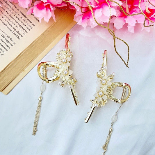 White Crystal Hair Claw Clip