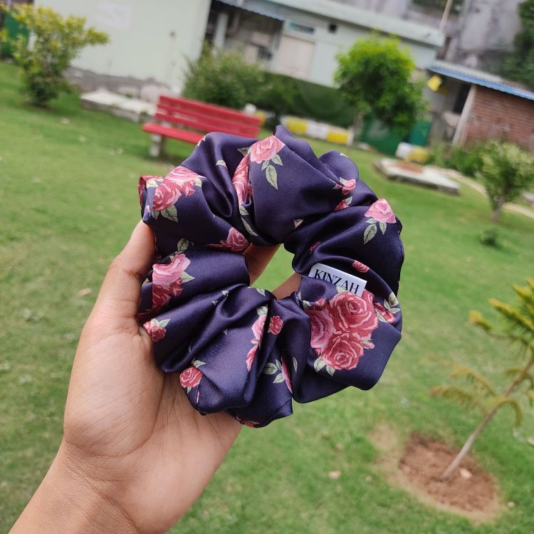 XXL Rosy Satin Scrunchie