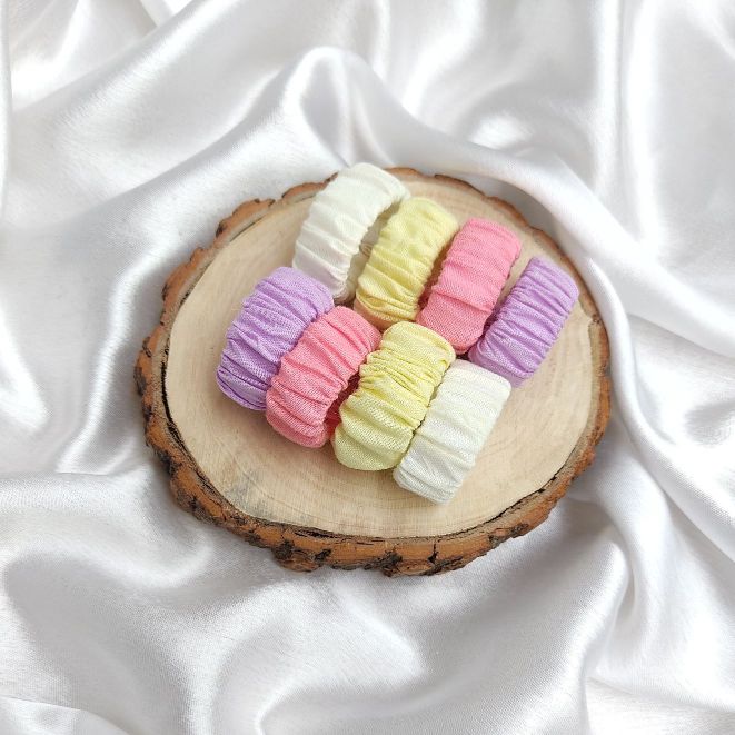 Pastel Scrunchie Ring