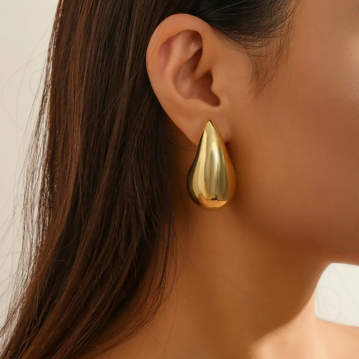 Kylie Teardrop Hoop Earrings