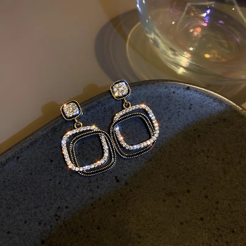 Korean Black Square Earrings