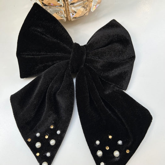 Pearl Velvet Hair Bow Clip