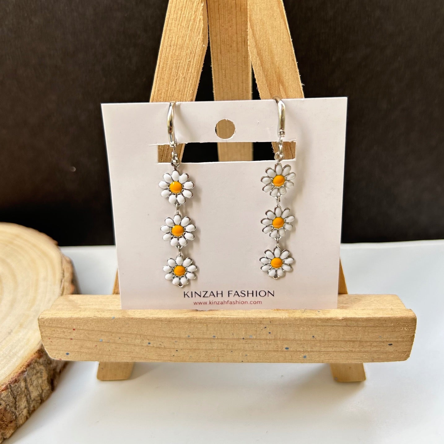 Minimal Daisy Earrings - Silver