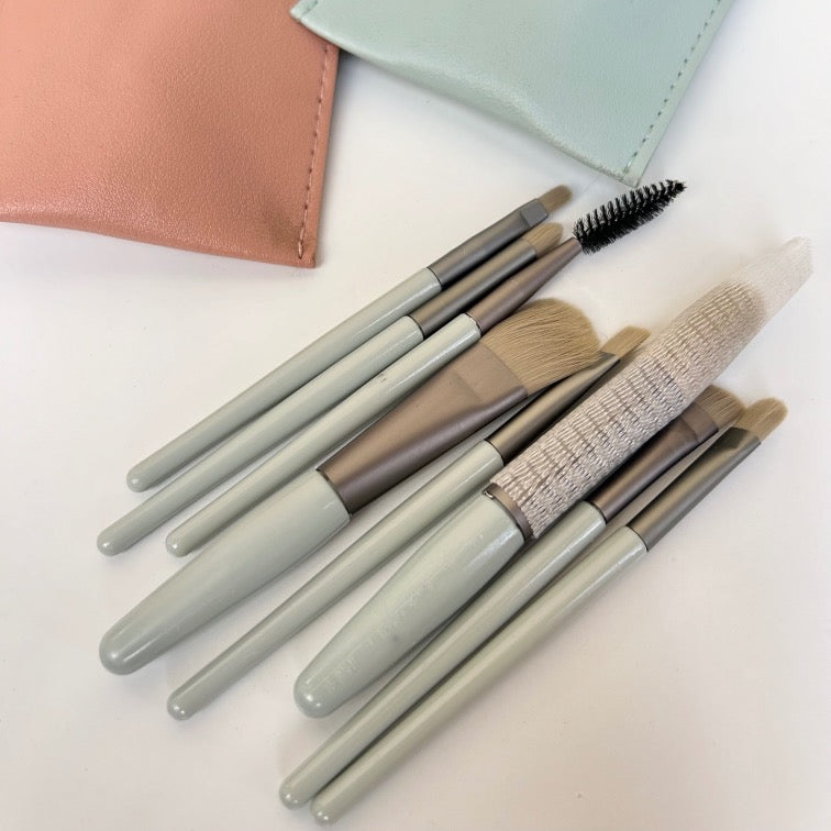 Cute Makeup Brushes Set