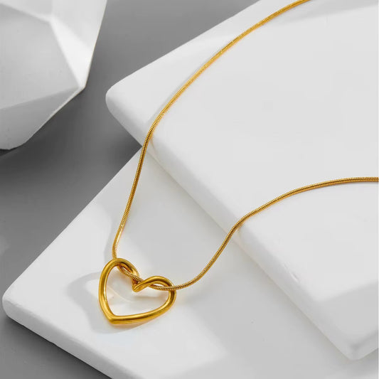 Viral Pinteresty Heart Necklace
