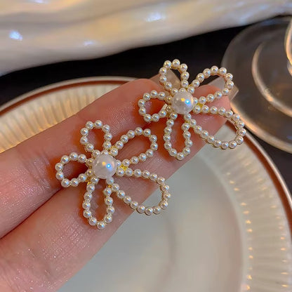 Pearl Floral Earrings