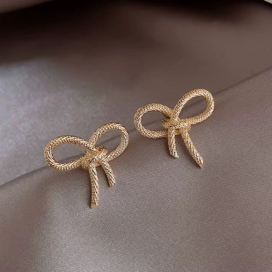 Minimal Bow Earrings