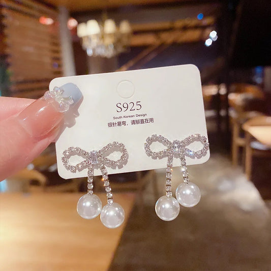 Dreamy Pearl Bow Earrings