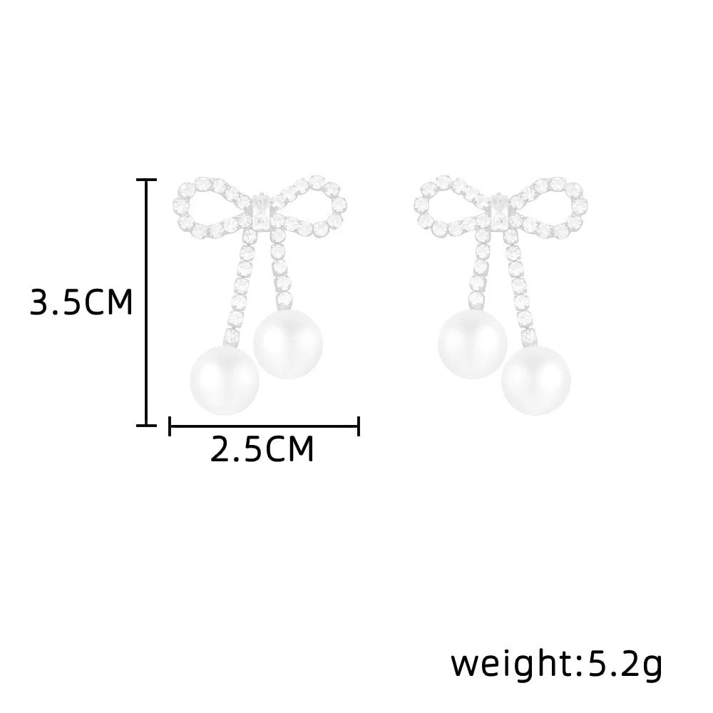 Dreamy Pearl Bow Earrings