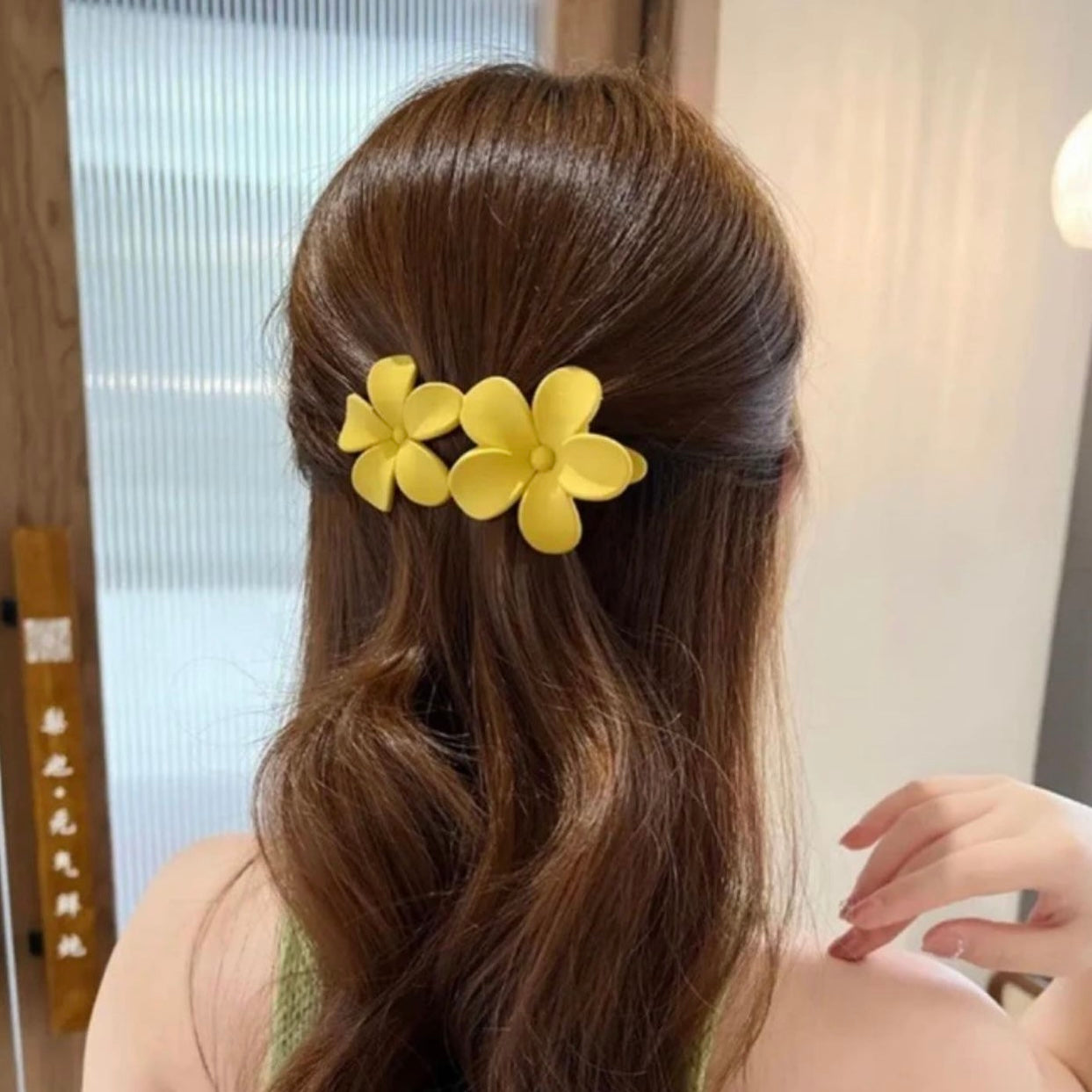 Double Flower Claw Clip