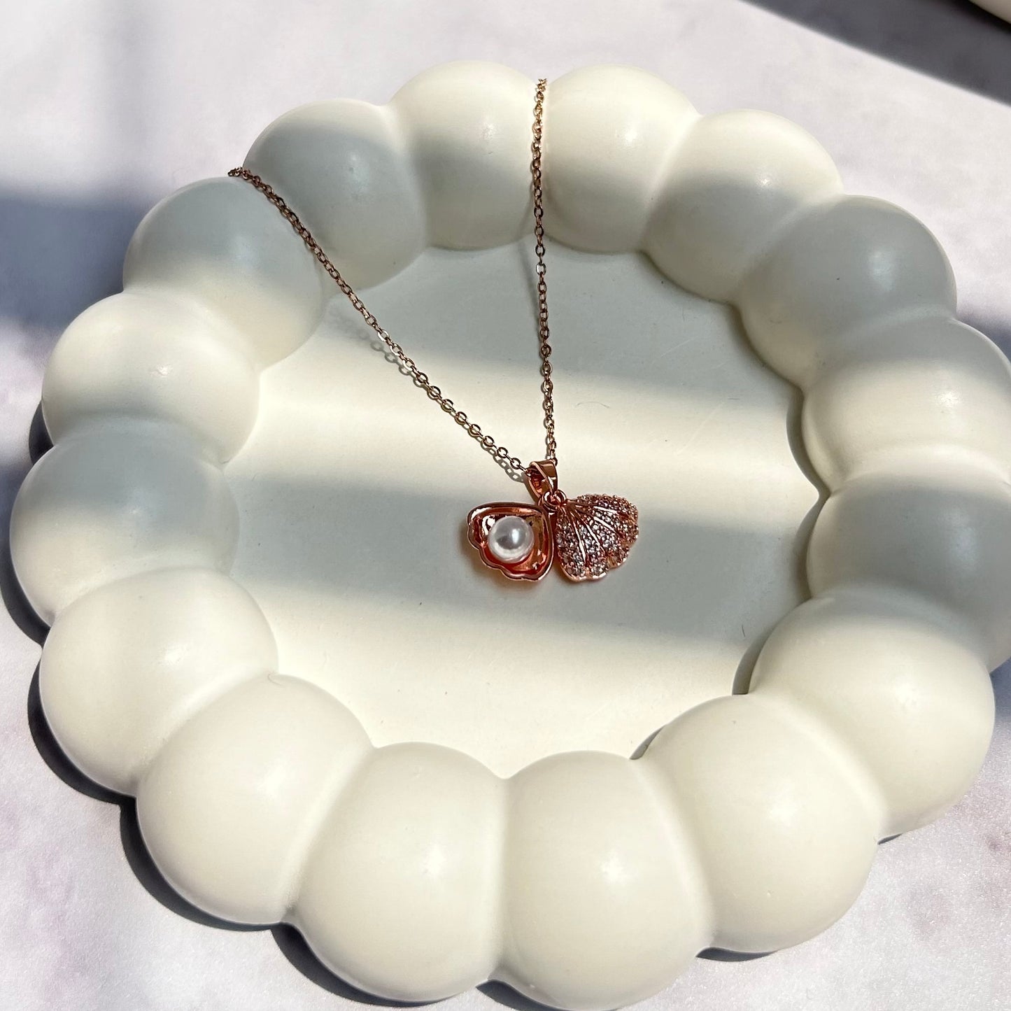 Pearl Shell Rosegold Necklace - Anti Tarnish