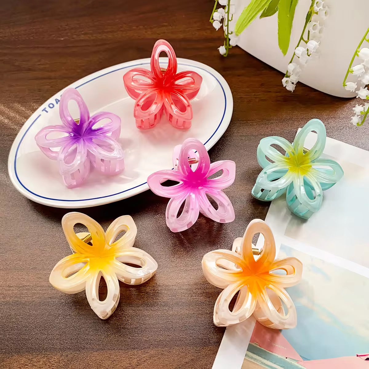 Flora Blossom Claw Clip