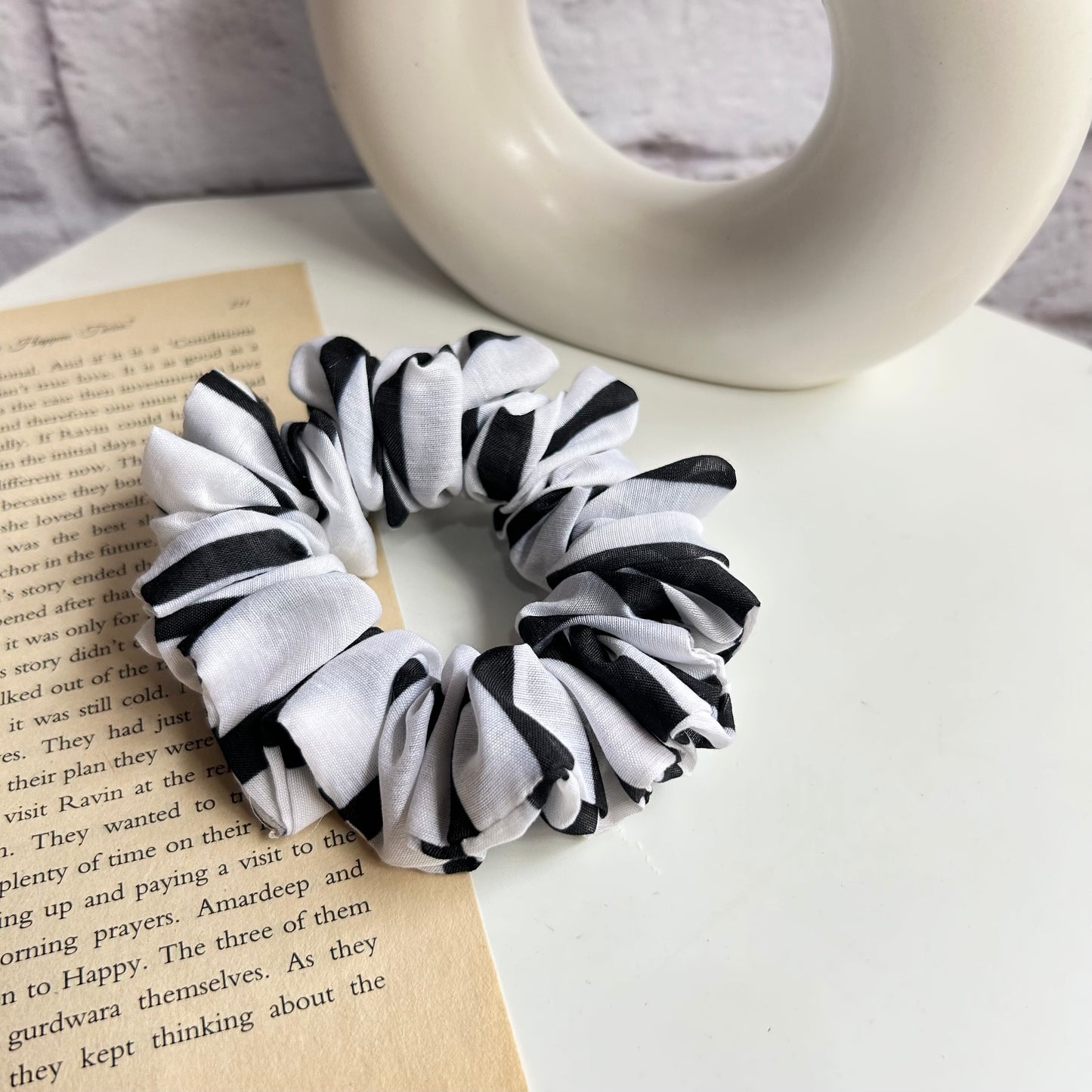 Zebra Zig Zag Scrunchie